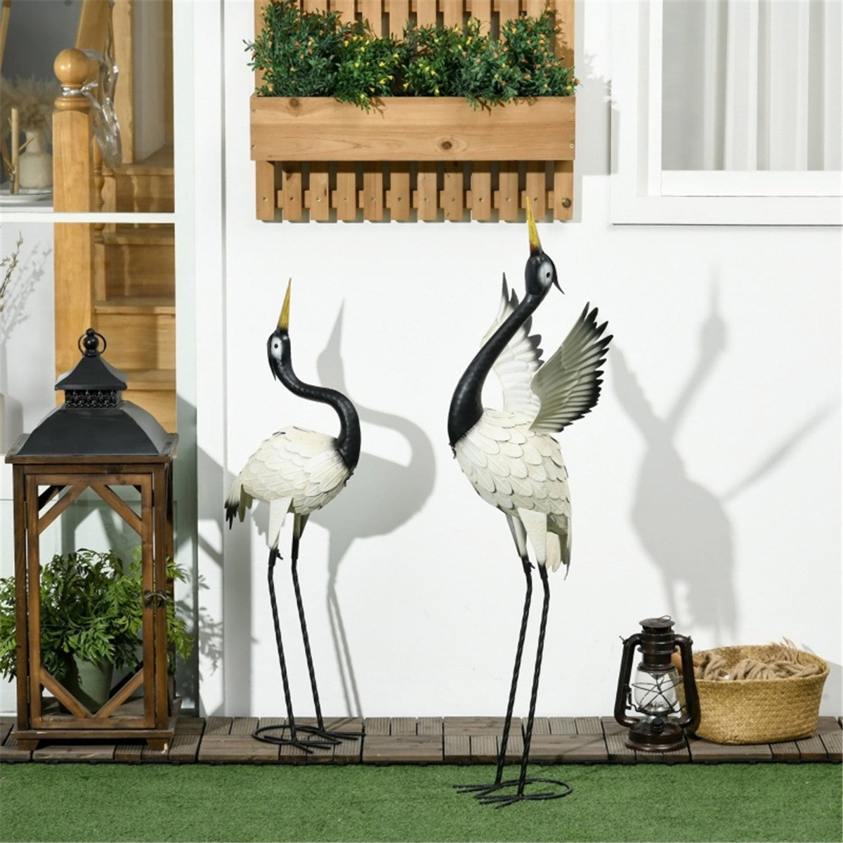 Two lifelike heron garden statues - image 2